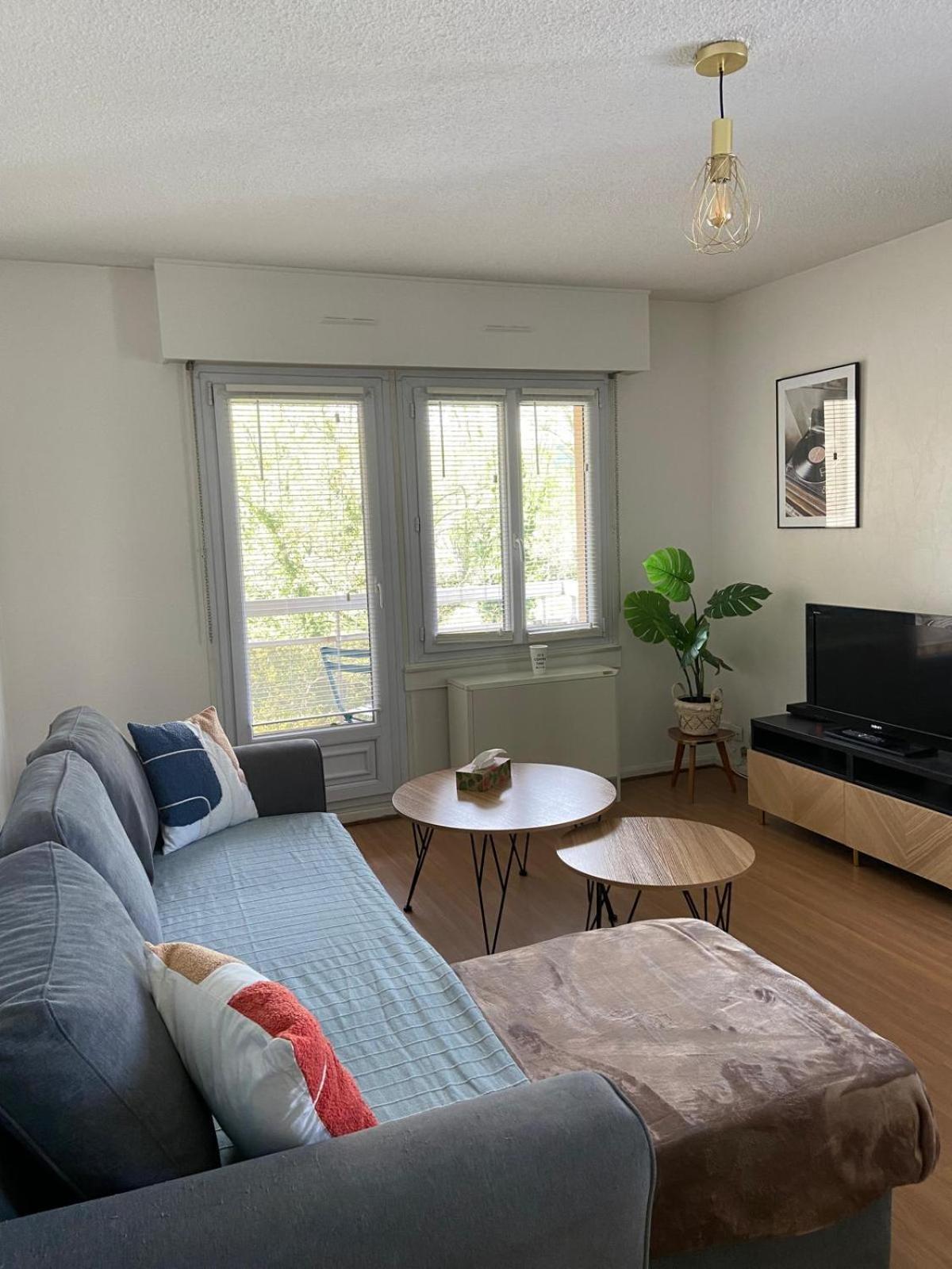 Joli Appartement Proche Gare Мольсайм Екстер'єр фото