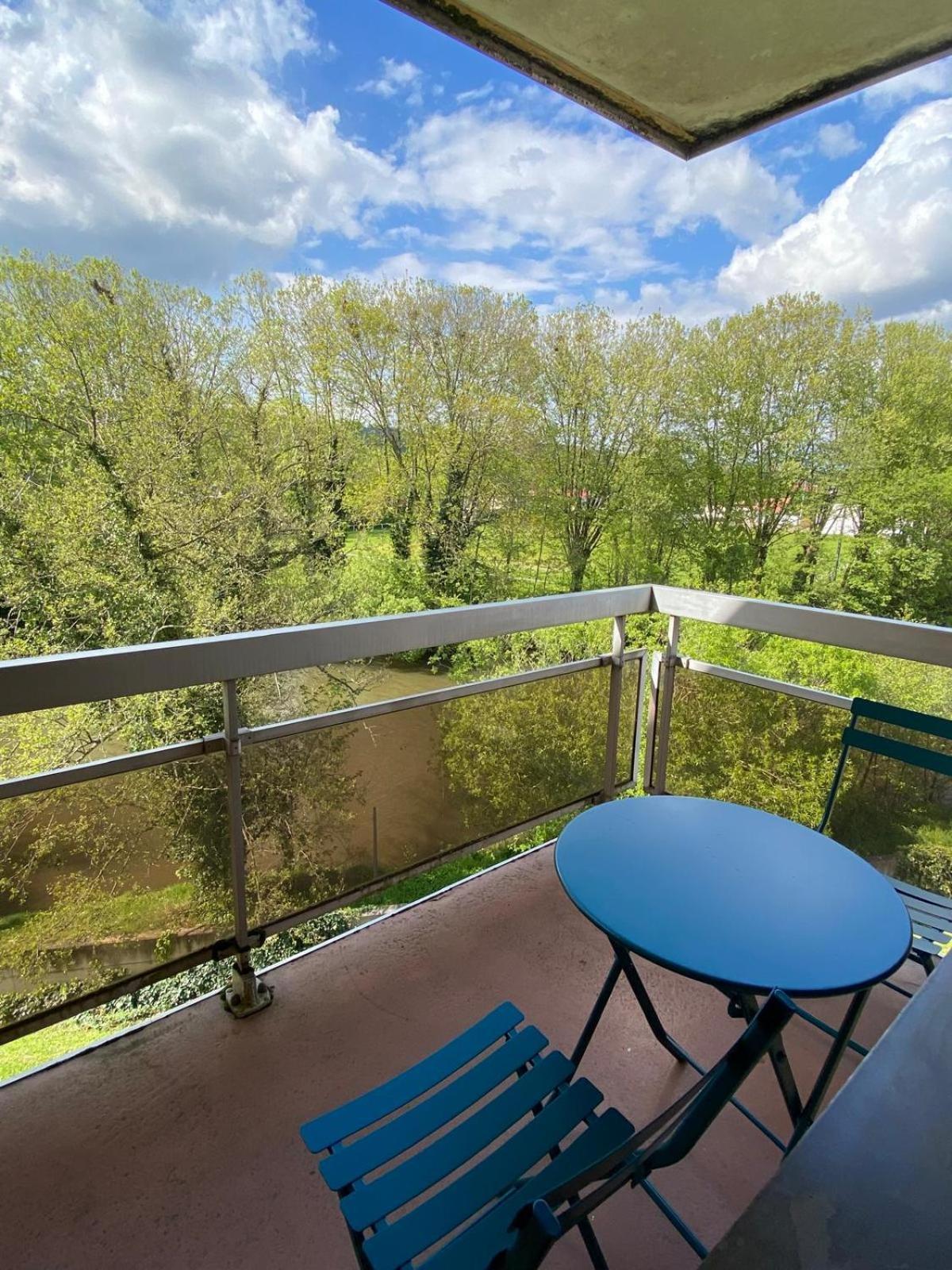 Joli Appartement Proche Gare Мольсайм Екстер'єр фото